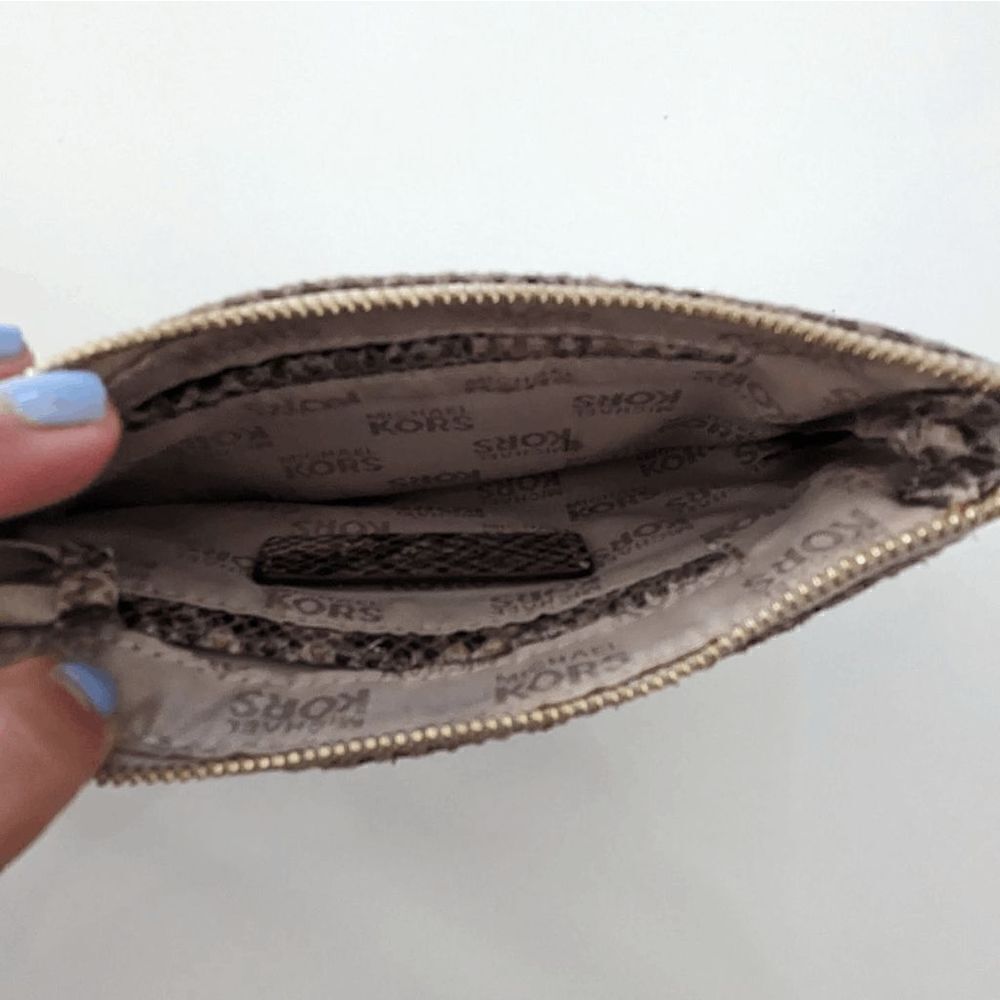 Michael Kors Wristlet Snake Skin Gold Emblem Zip Closure MK Bag 5" x 3" Animal - Picture 4 of 6